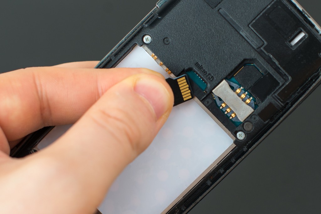 Smartphone micro SD card recovery